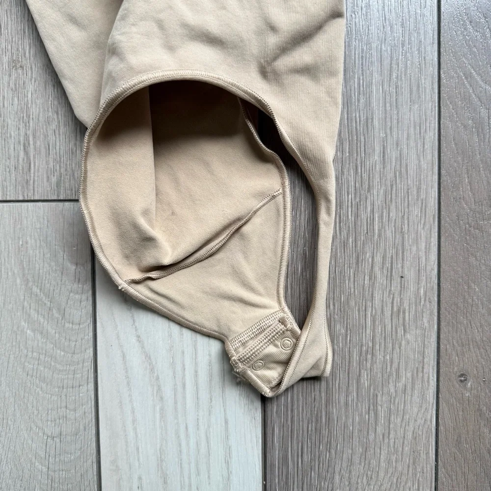 SKIMS Beige Bodysuit - Picture 7 of 7